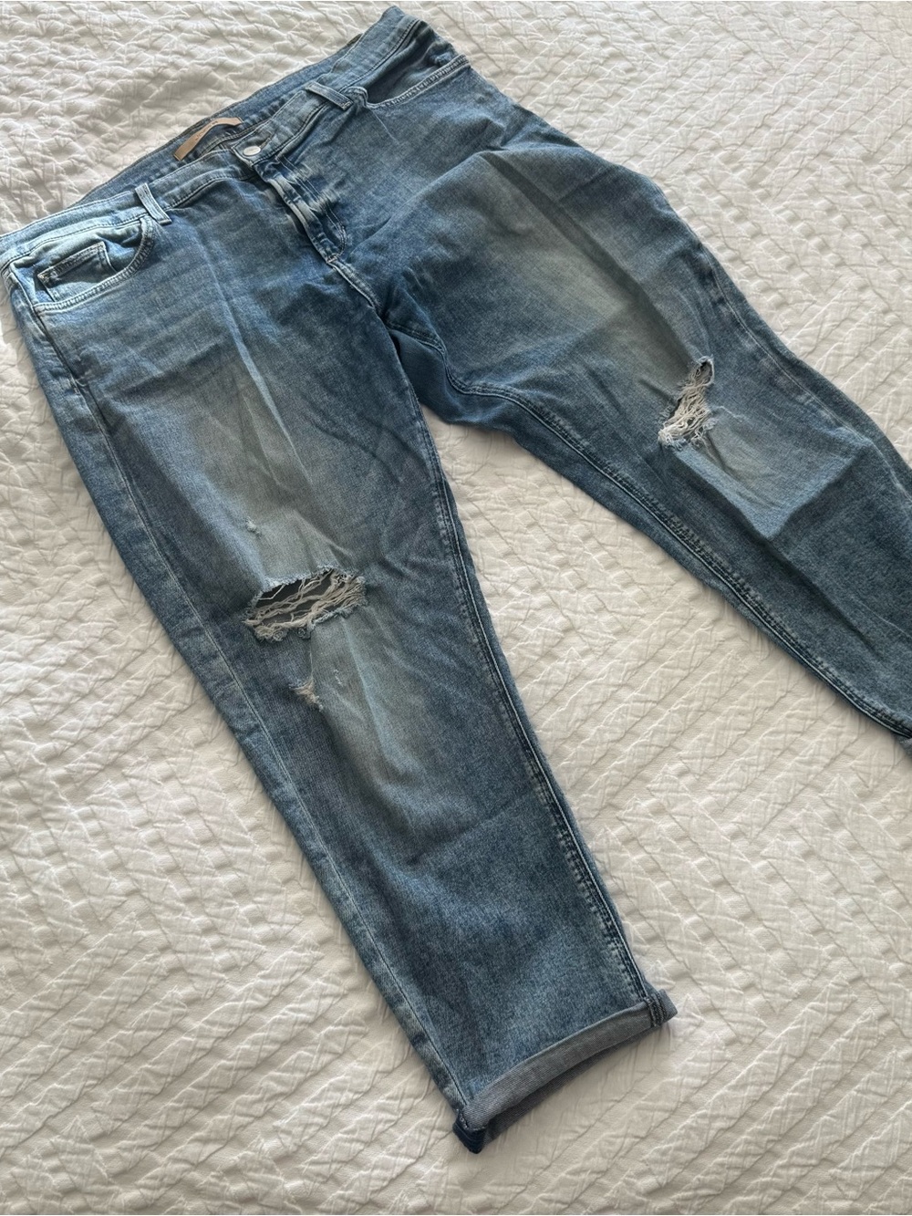 Joe's Jeans Light Blue Distressed Cropped Denim
